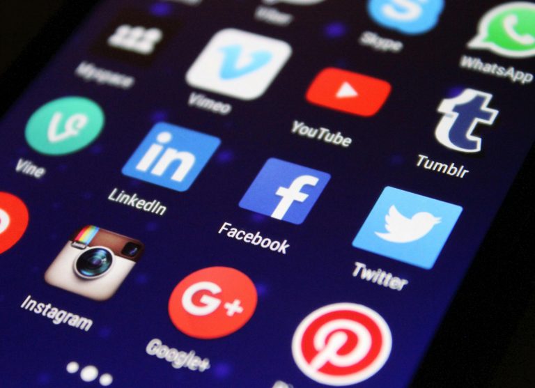 Leia mais sobre o artigo Revolução digital nos investimentos: como a tecnologia está democratizando o acesso no Brasil