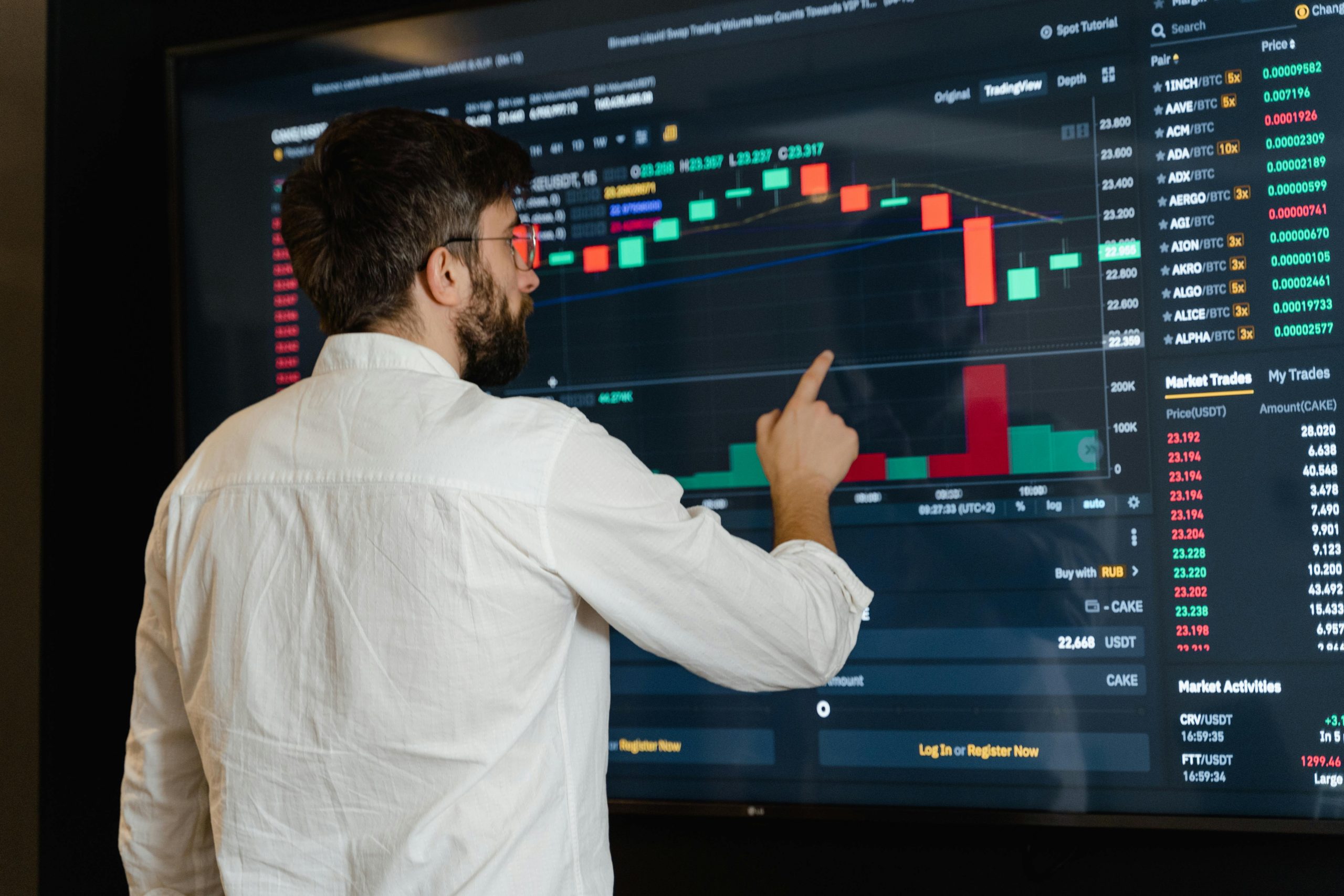 No momento, você está visualizando Os 135 mil pontos no Ibovespa: significado e perspectivas para o mercado brasileiro